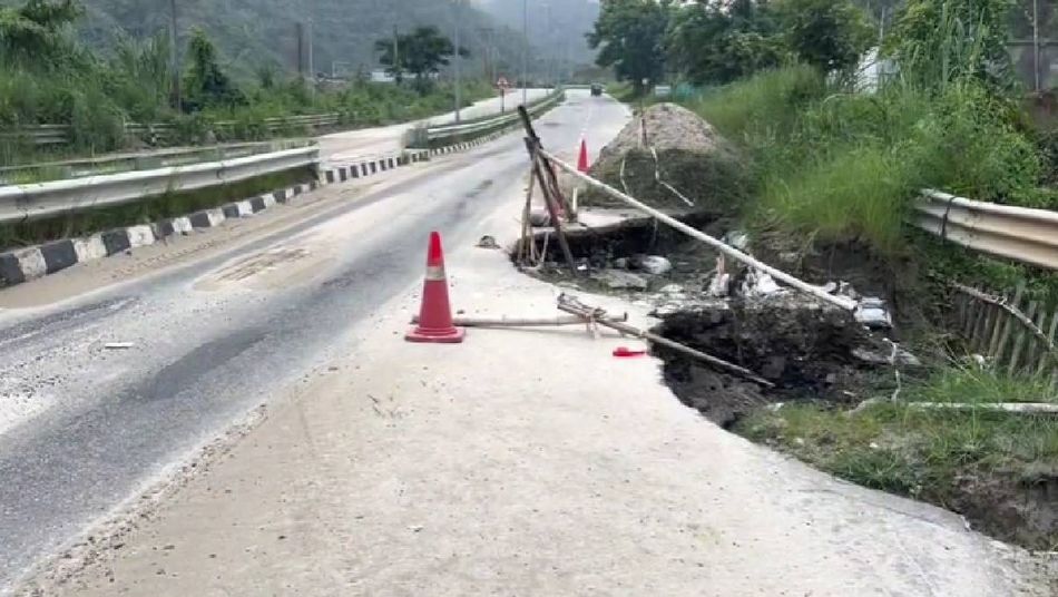 NH-415 Damage Near Donyi Polo Airport Unrepaired for Over a Year