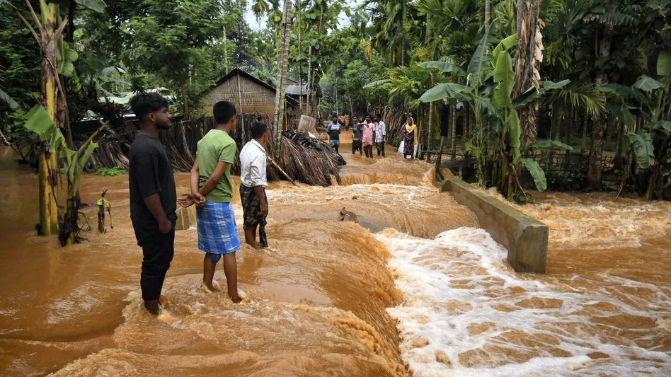 Northeast Under Siege: Fresh Floods Swamp Arunachal, Assam Death Toll Climbs to 11, Trains Grind to a Halt