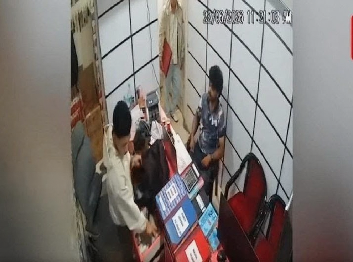 Knife, a File Cover, and ₹13 Lakh Gone in Minutes — Itanagar Police Crack the Gandhi Market Heist