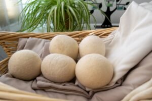How to Stop Static Cling on Clothes Without Dryer Sheets