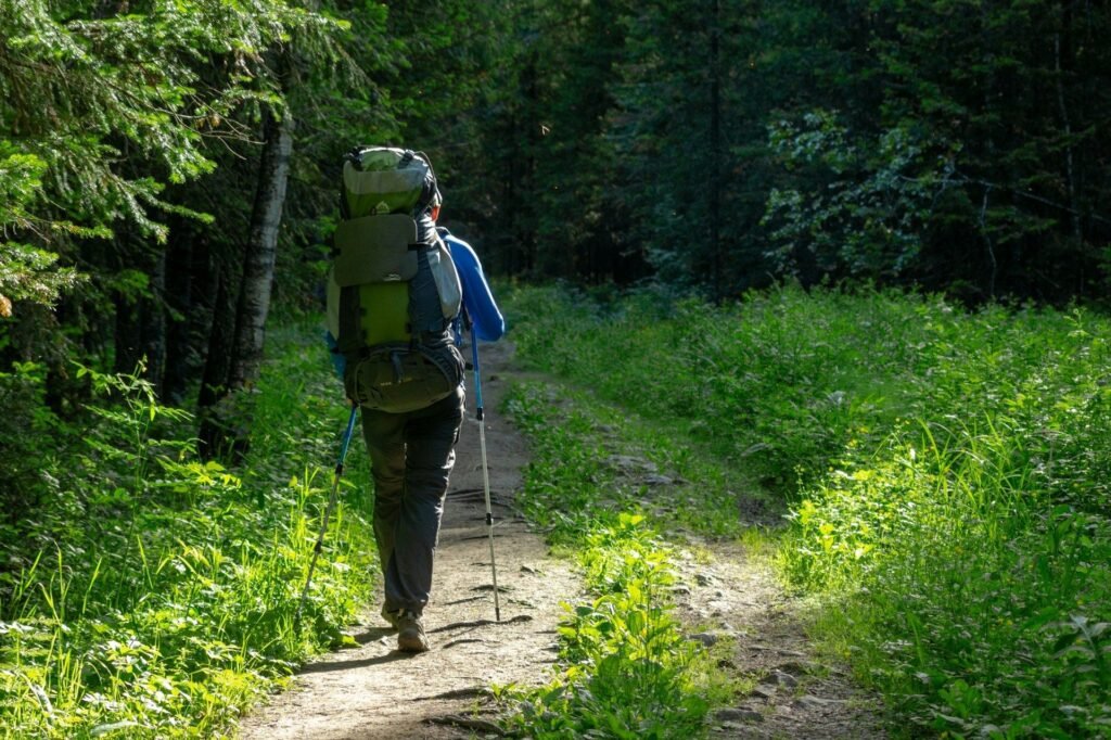 How to Stop a Backpack Hurting Your Shoulders on Long Walks