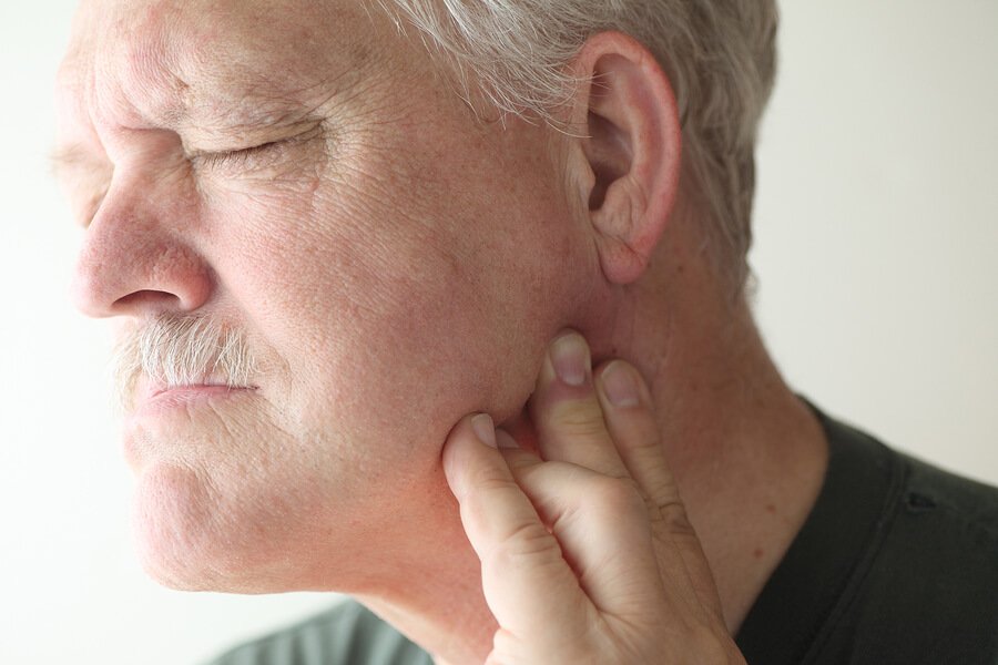 How to Stop Jaw Clenching During the Day Without a Mouthguard